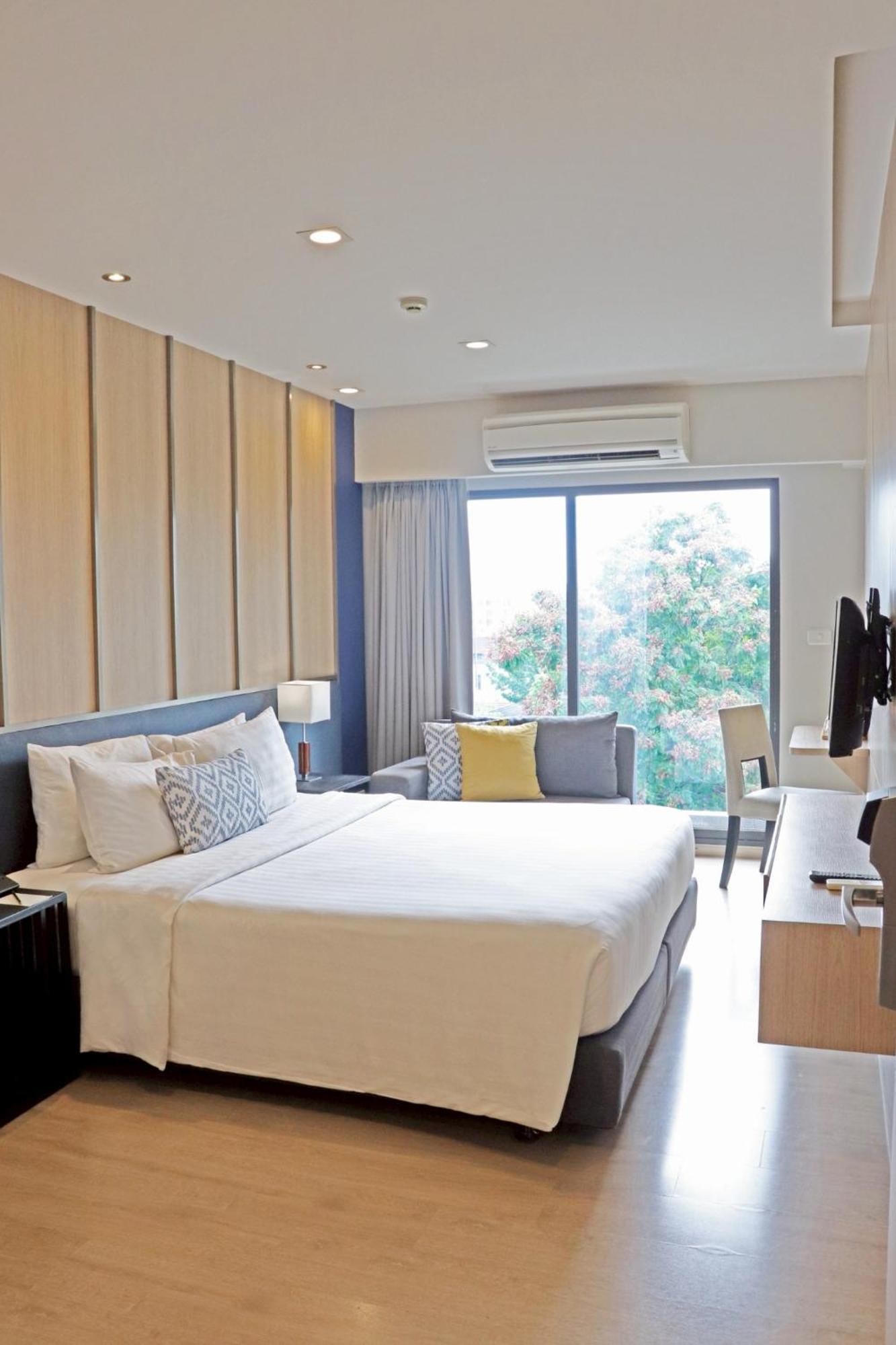 The Residence On Thonglor By Uhg Banguecoque Exterior foto